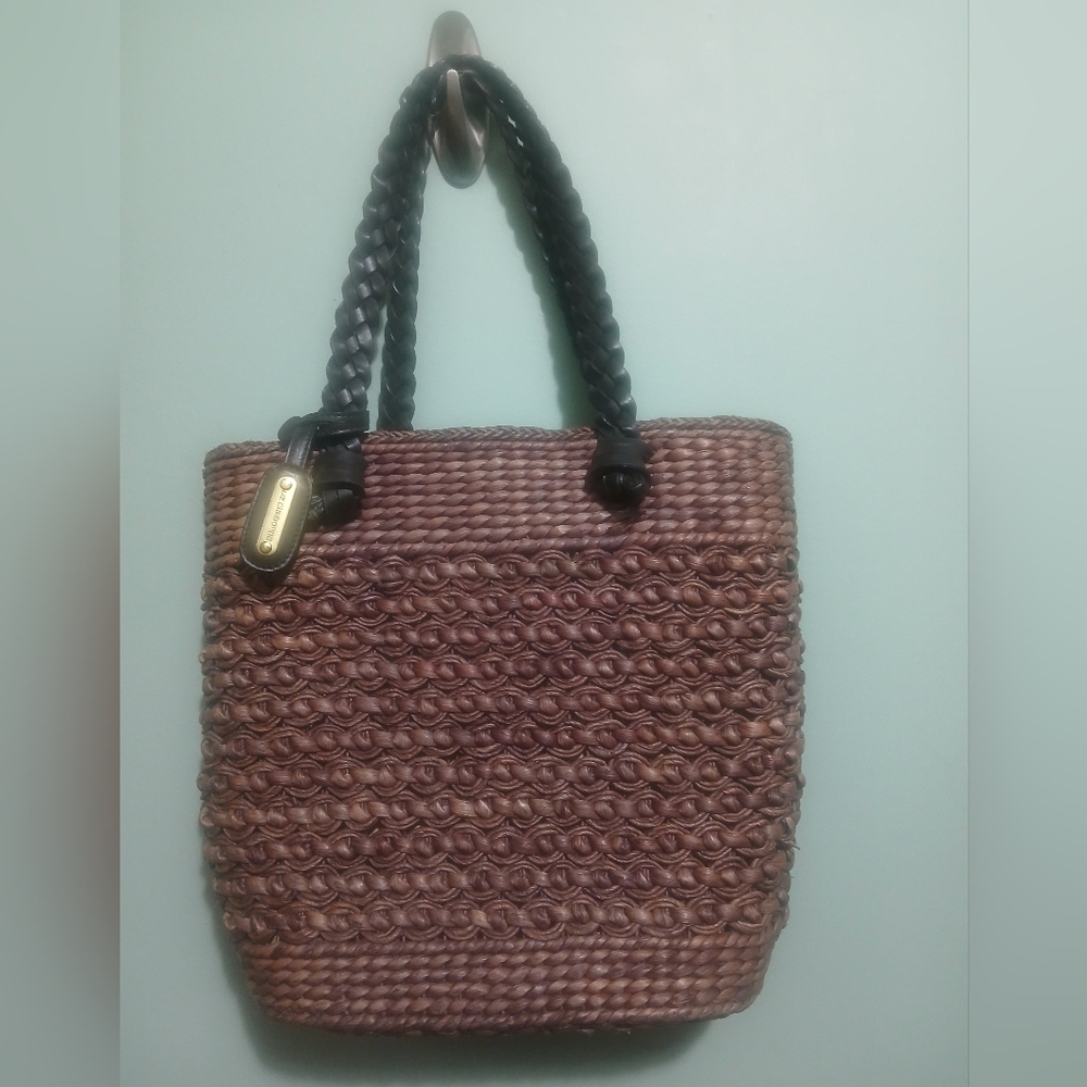 GUC Liz Claiborne Woven Straw Tote